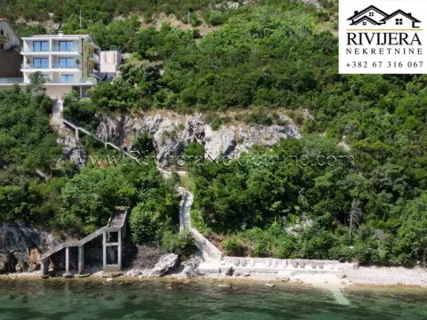 Sale, two bedroom apartment, 57m², Njivice, Herceg Novi