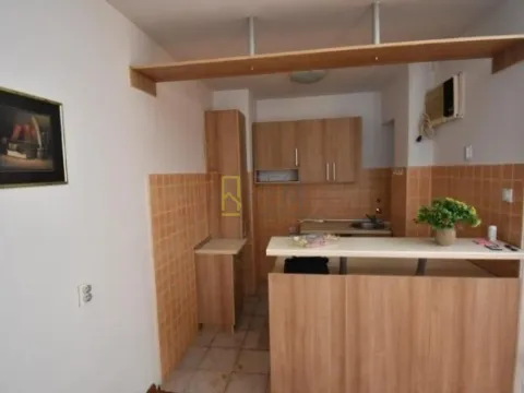 Prodaja, jednosoban stan, 58m², Blok 6, Podgorica