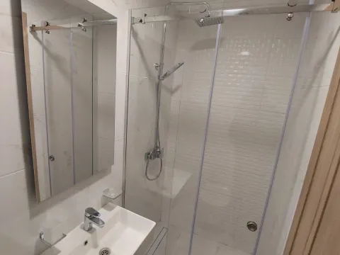 Izdavanje, dvosoban stan, 70m², Master Kvart, Podgorica - image 10