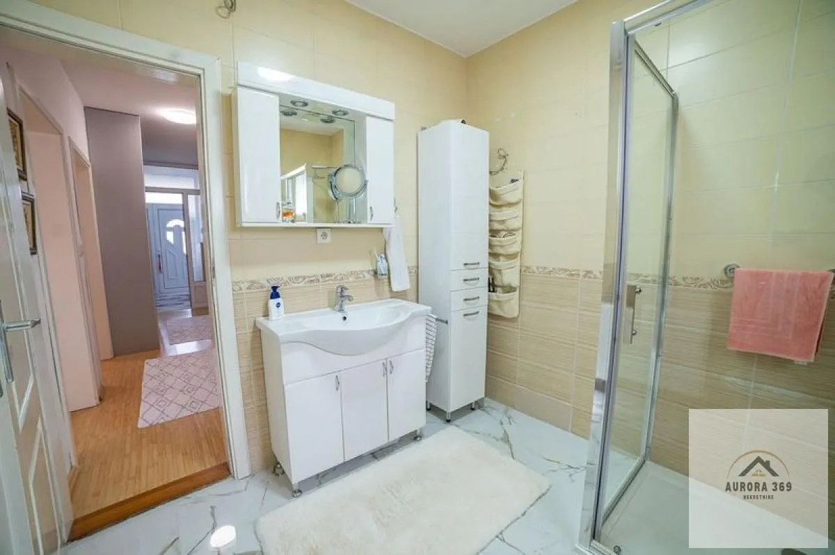 Prodaja, kuća, 178m², Klisa, Novi Sad Sve Podlokacije