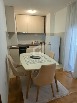 Rent, one bedroom apartment, 60m², Blok 6, Podgorica - image 3