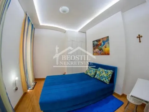 Izdavanje, trosoban stan, 60m², Stari Grad, Beograd - image 6