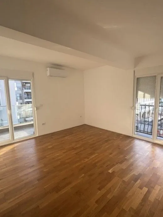 Rent, two bedroom apartment, 62m², Stari Aerodrom, Podgorica