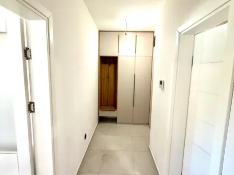 Izdavanje, jednosoban stan, 48m², Gorica C, Podgorica - image 7