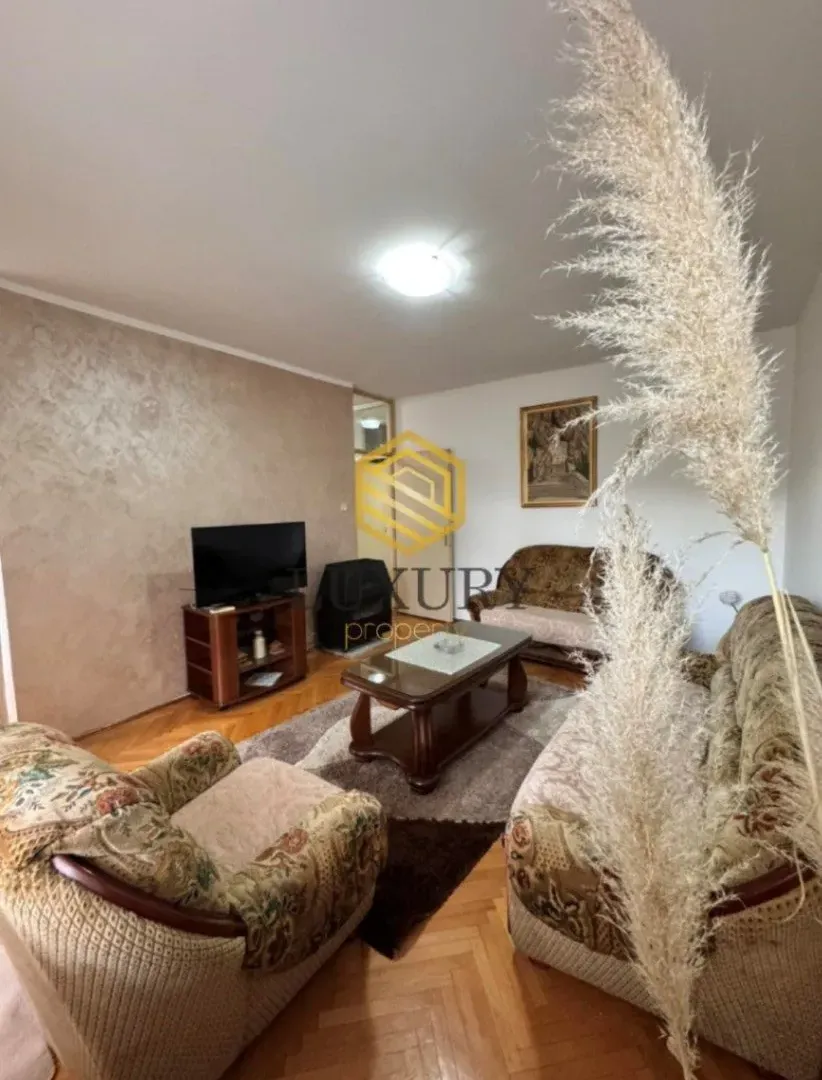 Izdavanje, dvosoban stan, 75m², Tuški Put, Podgorica