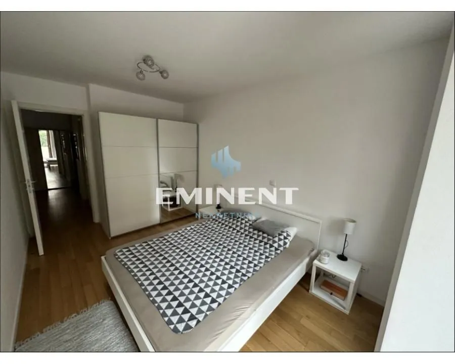 Rent, two bedroom apartment, 65m², Novi Beograd Blok 67, Novi Beograd Sve Podlokacije