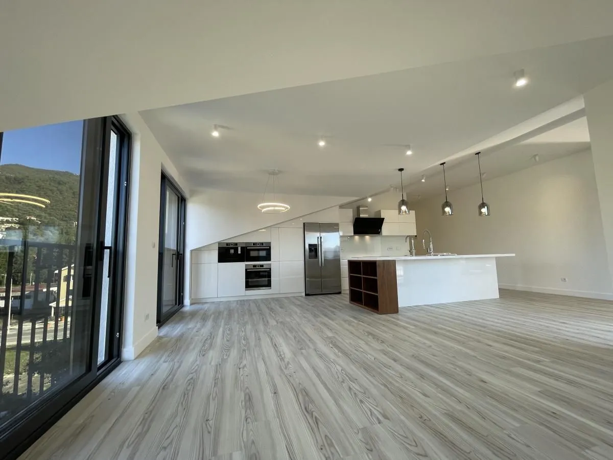 Sale, two bedroom apartment, 125m², Tivat, Crna Gora