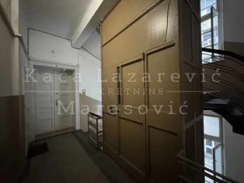 Prodaja, četvorosoban stan, 138m², Vračar Centar, Vračar Sve Podlokacije - image 17