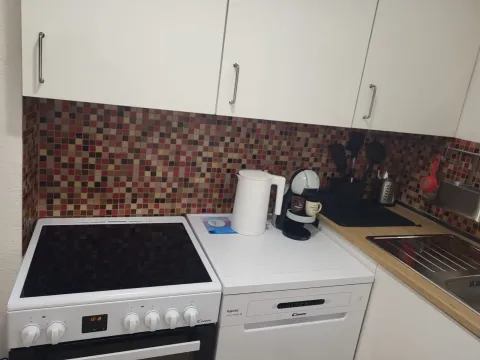 Sale, two bedroom apartment, 60m², Budva, Crna Gora - image 19