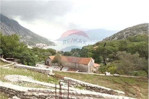 Prodaja, plac, Risan, Kotor
