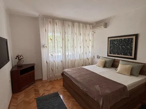 Rent, three bedroom apartment, 96m², Tuški Put, Podgorica - image 8