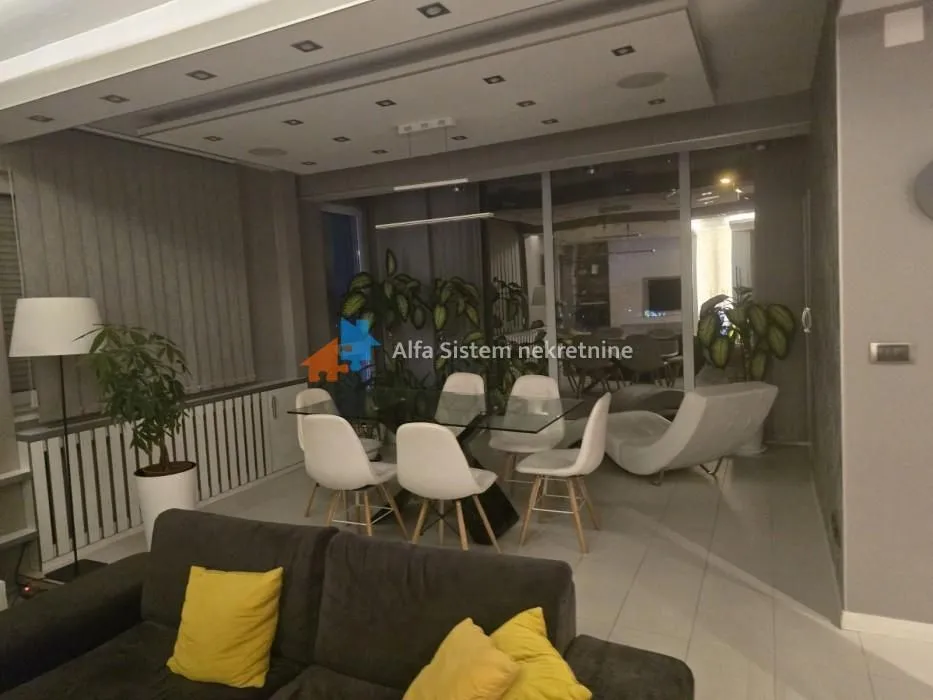 Rent, two bedroom apartment, 76m², Novi Beograd Blok 64, Novi Beograd Sve Podlokacije
