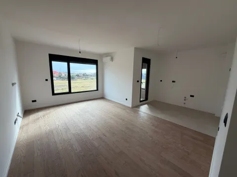 Prodaja, dvosoban stan, 84m², Donja Gorica, Podgorica - image 8