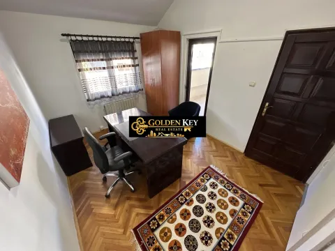 Prodaja, kuća, 380m², Gorica C, Podgorica - image 12