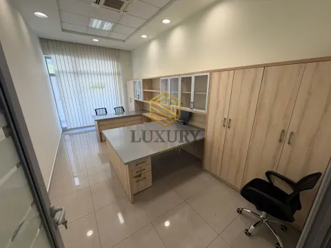 Rent, office space, 189m², Stari Aerodrom, Podgorica - image 13