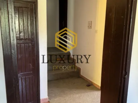 Izdavanje, kuća, 150m², Rogami, Podgorica - image 11