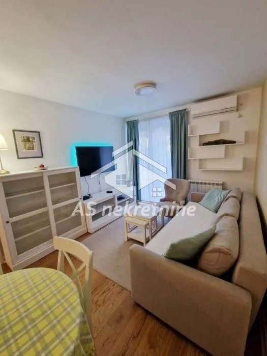 Rent, two bedroom apartment, 55m², Savski Venac, Beograd