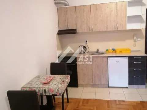 Izdavanje, stan, 27m², Centar, Novi Sad - image 6