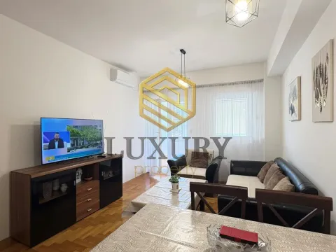 Izdavanje, dvosoban stan, 60m², City Kvart, Podgorica - image 7