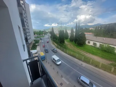 Izdavanje, jednosoban stan, 56m², Zagorič, Podgorica - image 6