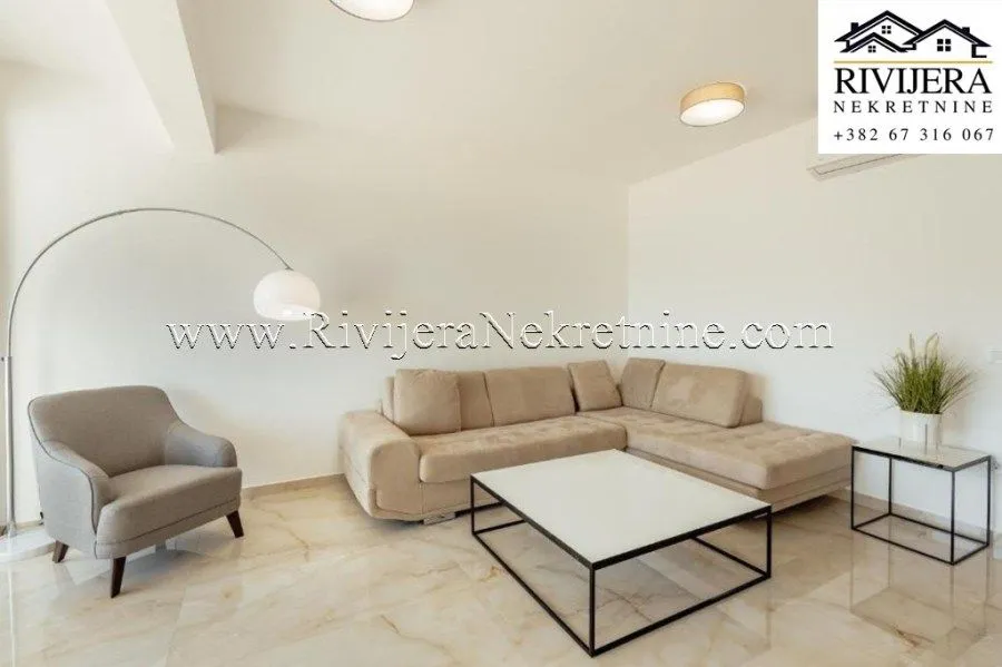 Prodaja, dvosoban stan, 87m², Baošići, Herceg Novi