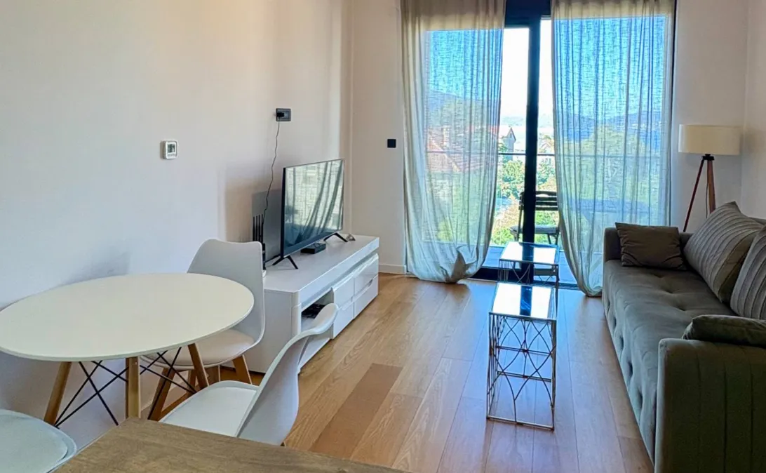 Rent, one bedroom apartment, 47m², Donja Lastva, Tivat