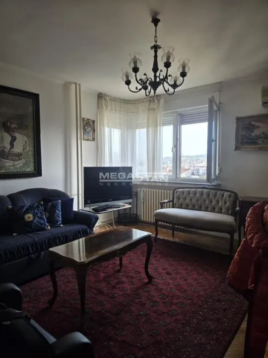 Sale, two bedroom apartment, 74m², Kalenić Pijaca, Vračar Sve Podlokacije