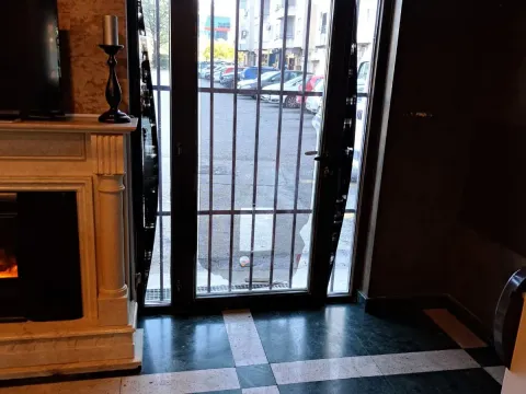 Rent, hospitality venue, 130m², Stari Aerodrom, Podgorica - image 6