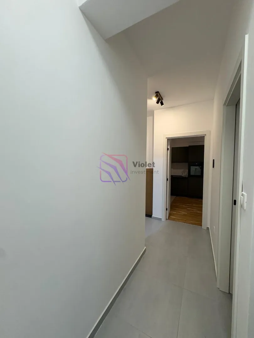 Izdavanje, dvosoban stan, 64m², Stari Aerodrom, Podgorica