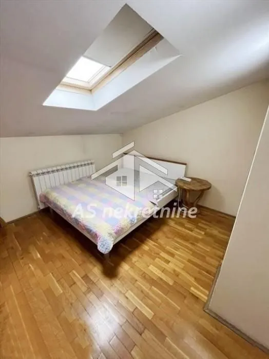 Sale, four bedroom apartment, 157m², Đeram Pijaca, Beograd