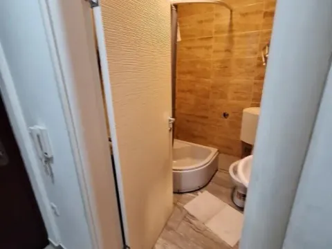 Izdavanje, jednosoban stan, 32m², Detelinara, Novi Sad Sve Podlokacije - image 7