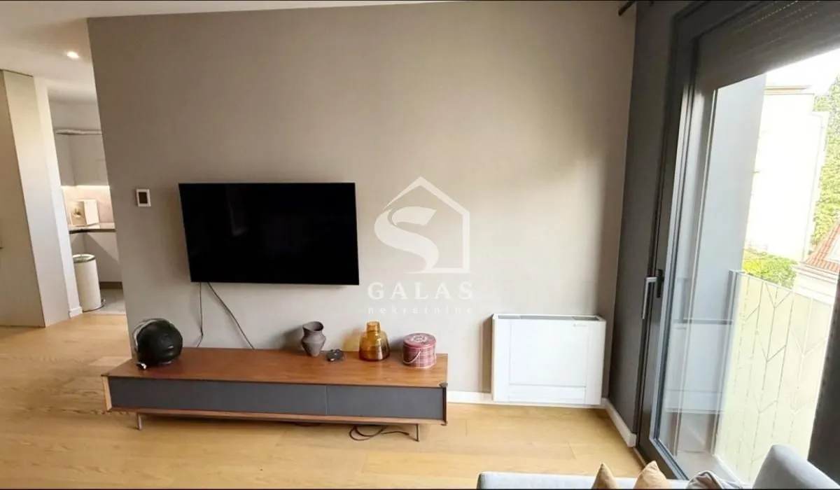 Sale, three bedroom apartment, 78m², Neimar, Vračar Sve Podlokacije