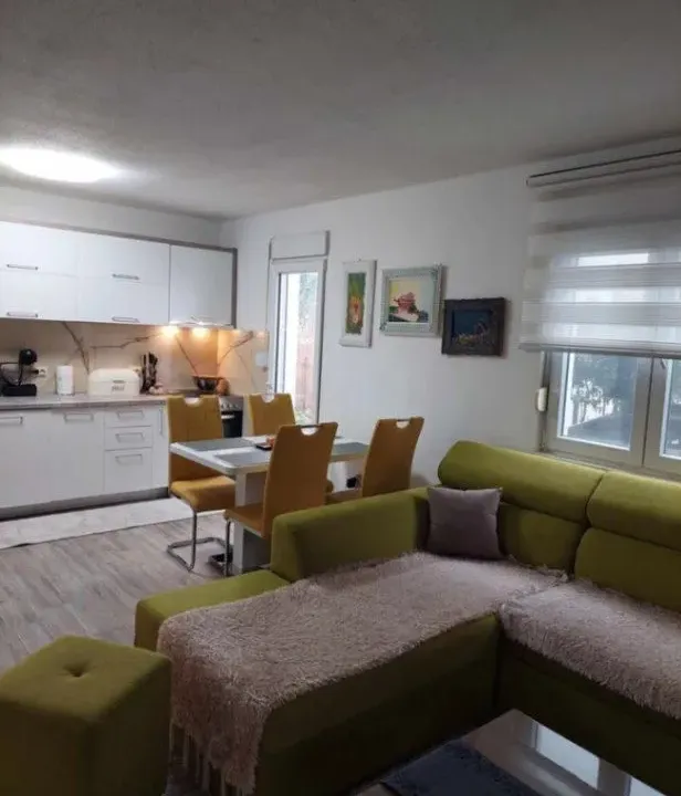 Prodaja, kuća, 178m², Zaljevo, Bar