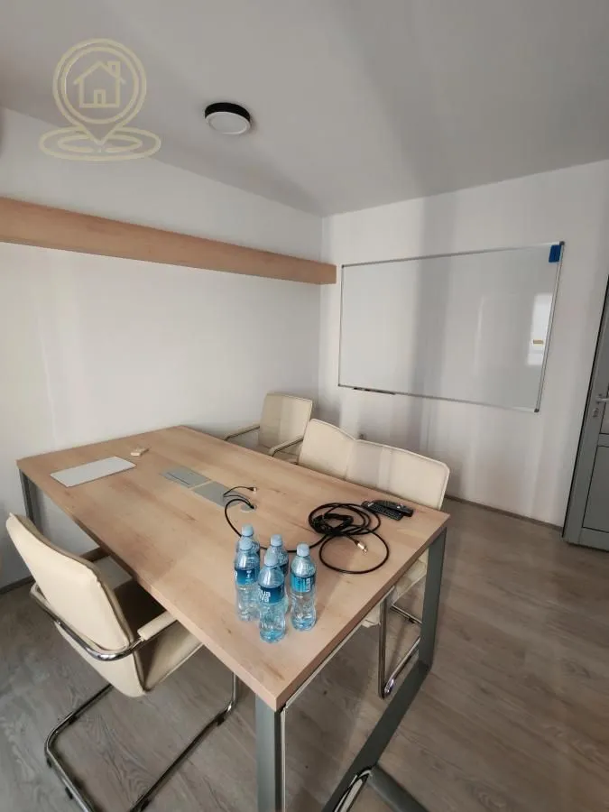 Rent, office space, 300m², Centar, Kragujevac