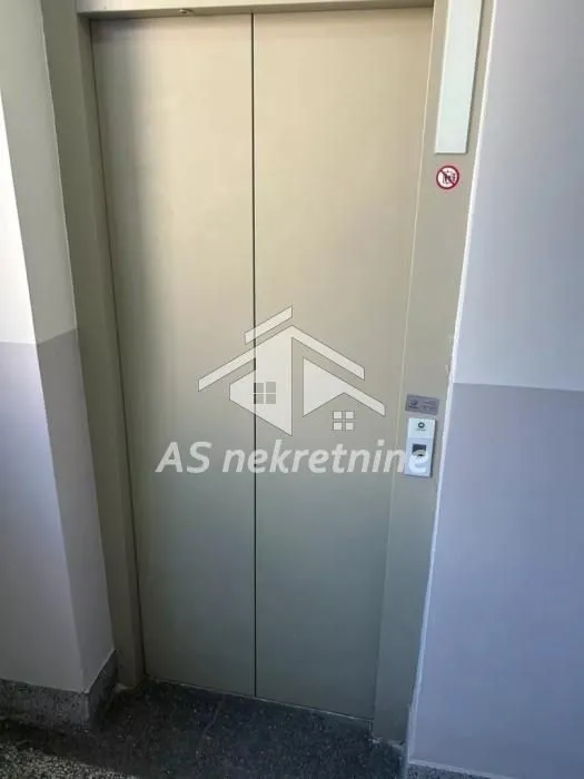 Rent, apartment, 78m², Stari Grad, Beograd