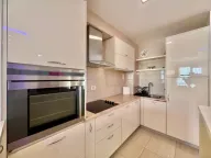 Rent, three bedroom apartment, 112m², Bečići, Budva - image 6