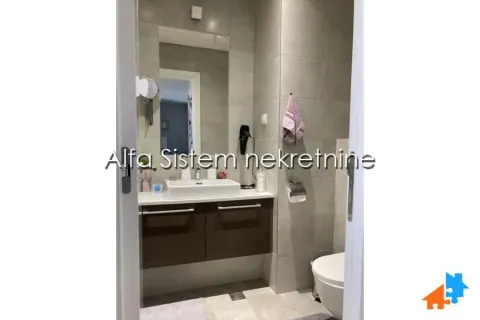 Rent, two bedroom apartment, 63m², Savski Venac, Beograd - image 16