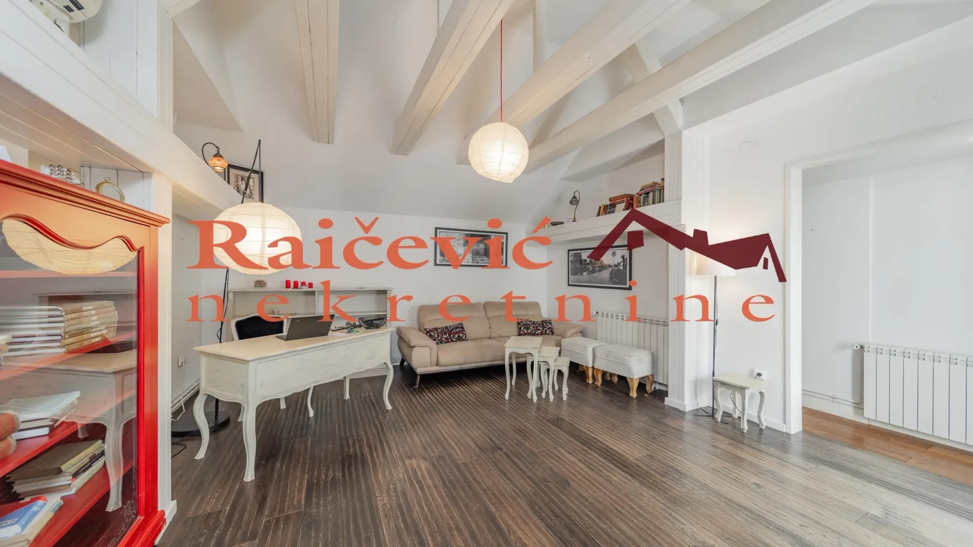 Sale, three bedroom apartment, 82m², Kalenić Pijaca, Vračar Sve Podlokacije
