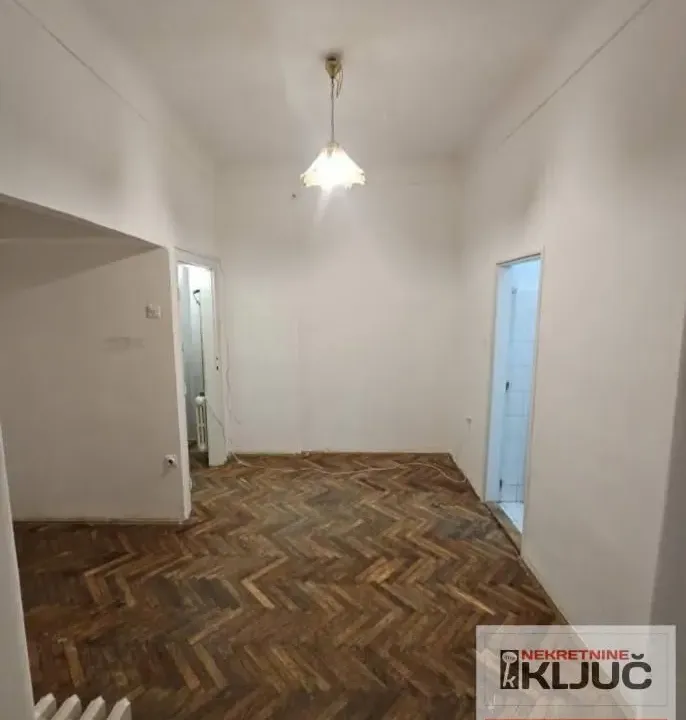 Prodaja, jednosoban stan, 21m², Centar, Novi Sad