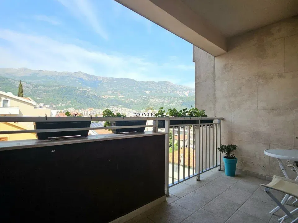 Rent, two bedroom apartment, 54m², Centar, Budva