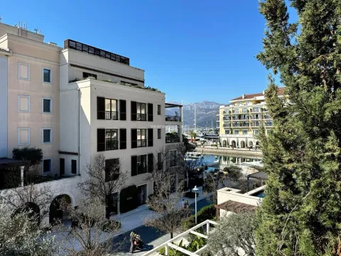 Prodaja, dvosoban stan, 115m², Porto Montenegro, Tivat - image 20