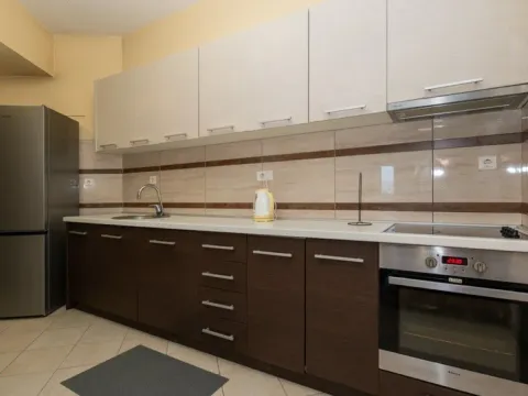 Izdavanje, dvosoban stan, 100m², Podgorica, Crna Gora - image 11