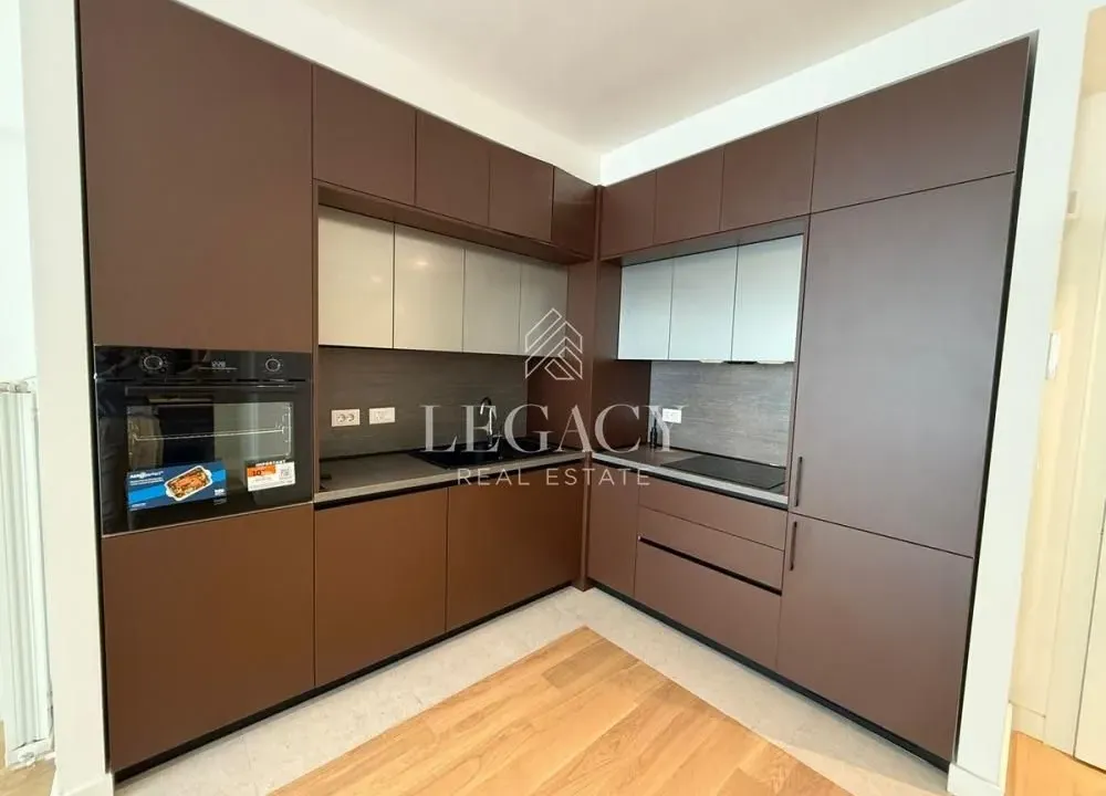 Izdavanje, dvosoban stan, 59m², Savski Venac, Beograd