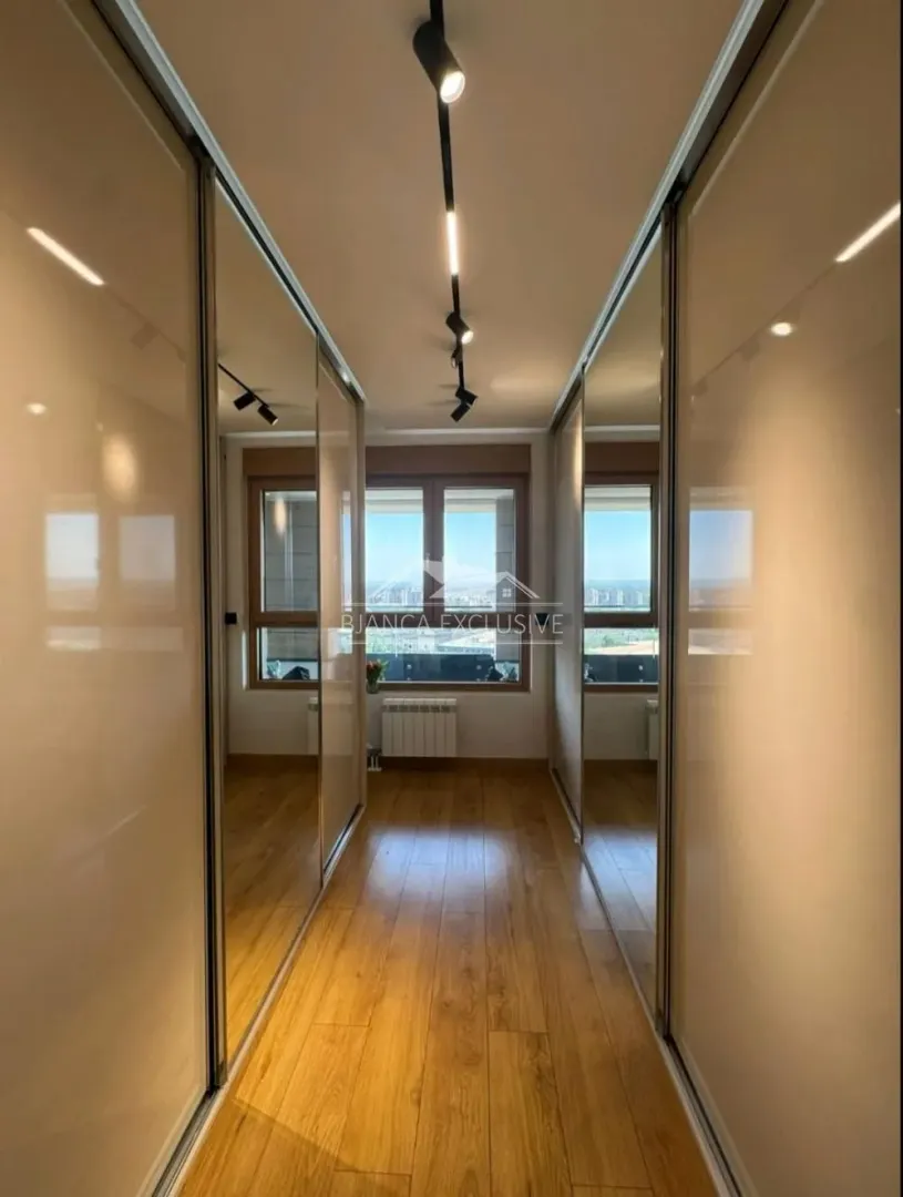Sale, four bedroom apartment, 141m², Novi Beograd Blok 65, Novi Beograd Sve Podlokacije