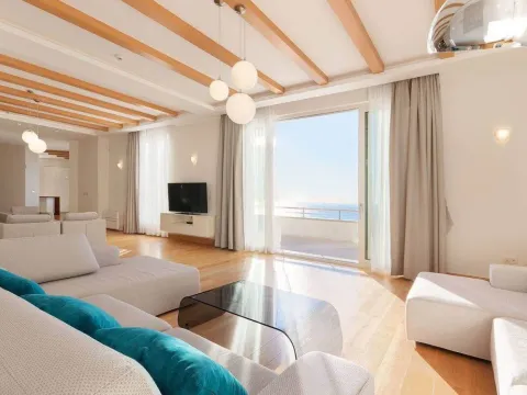 Sale, house, 600m², Blizikuće, Budva - image 2