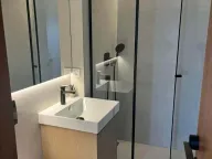 Izdavanje, trosoban stan, 162m², Stari Grad, Beograd - image 12