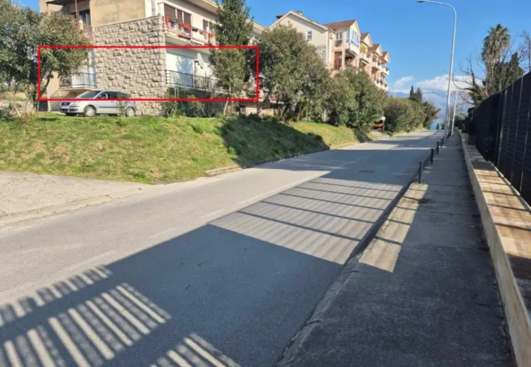 Rent, office space, 85m², Kumbor, Herceg Novi