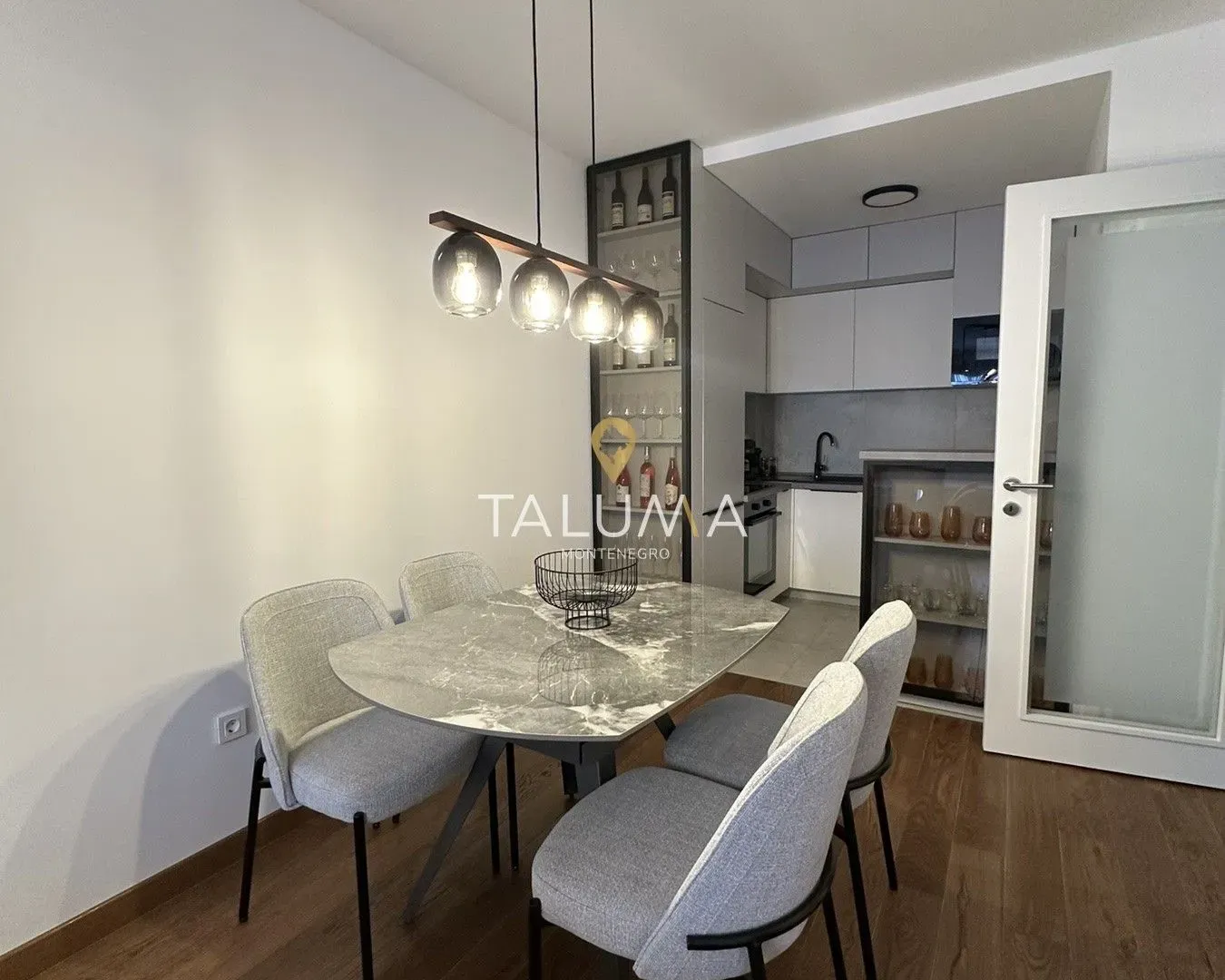 Rent, one bedroom apartment, 52m², Tološi, Podgorica