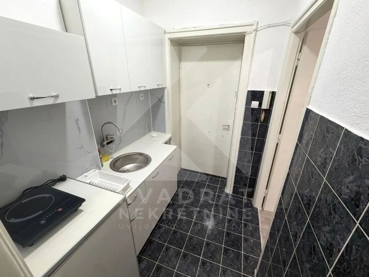 Rent, studio apartment, 27m², Centar, Podgorica