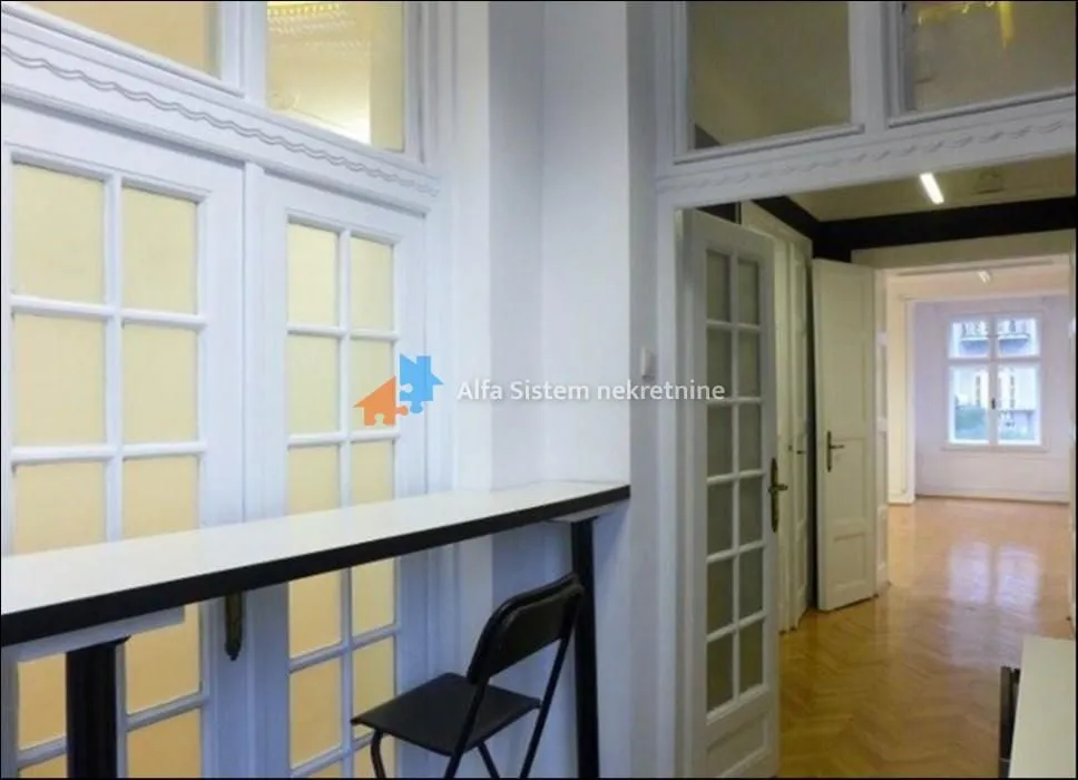 Rent, four bedroom apartment, 120m², Stari Grad, Beograd